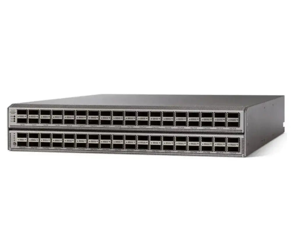 Cisco Nexus 9200 high-density 72x 40Gbps QSFP port gigabit network switch front view