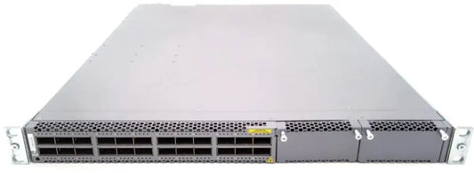 Juniper Networks QFX5100-24Q 24-port 40GbE refurbished network switch, rack-mounted front view